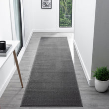 Load image into Gallery viewer, Europa 1000 Dk. Grey Runner