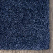 Load image into Gallery viewer, Fleecy Navy Runner