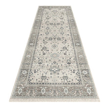 Load image into Gallery viewer, Traditional Wonder Boarder Beige Runner