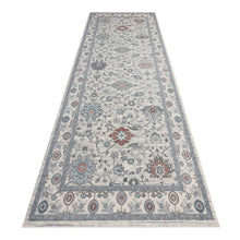 Load image into Gallery viewer, Traditional Comfort Grey Runner