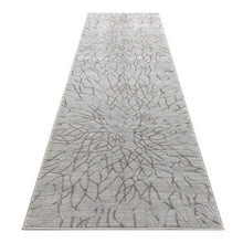 Load image into Gallery viewer, Modern Star Style Grey Runner