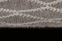 Load image into Gallery viewer, Lattice Hand-Woven Wool Beige Rug