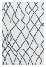 Load image into Gallery viewer, Moroccan Plushy Cream Rug