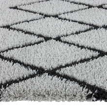 Load image into Gallery viewer, Moroccan Plushy Broken Grey Rug