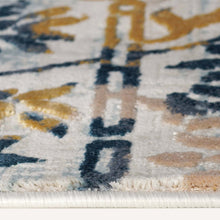 Load image into Gallery viewer, Luxury Colourful Classic Design Spice Rug