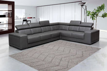 Load image into Gallery viewer, Elegant Zig Zag Pattern Hand-Woven Wool Beige Rug