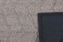 Load image into Gallery viewer, Elegant Zig Zag Pattern Hand-Woven Wool Beige Rug