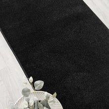Load image into Gallery viewer, Europa 1000 Black Runner
