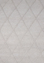 Load image into Gallery viewer, Natural Braided Hand-Woven Wool Cream Rug
