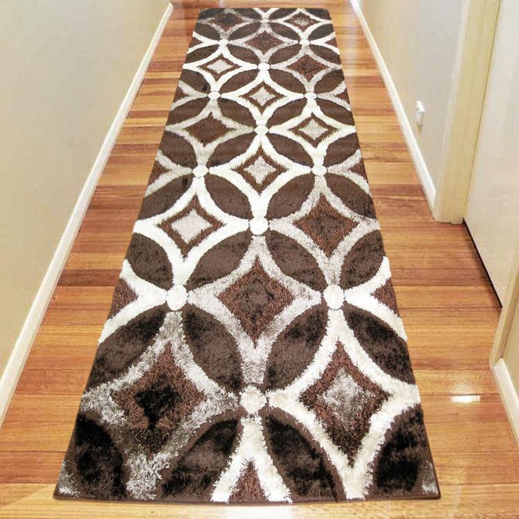 Shaggy Wavy Brown Runner