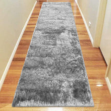 Load image into Gallery viewer, Casuals Plain Design Shaggy Light Grey Runner
