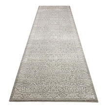 Load image into Gallery viewer, Victorian Classic Design Grey Runner
