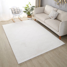 Load image into Gallery viewer, Plushy Diamond Pattern Shag White Rug
